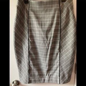 Plaid pencil skirt